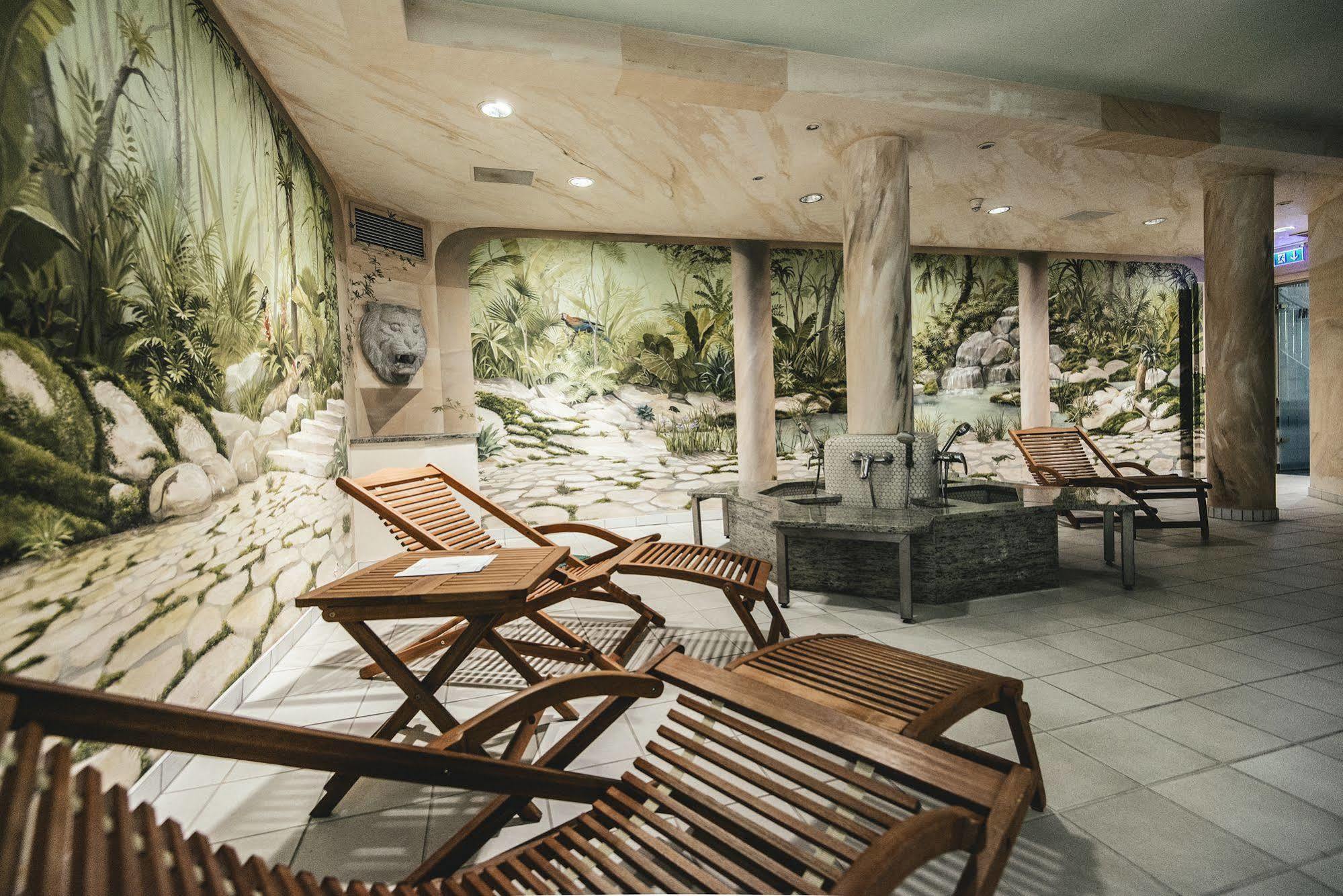 Hotel Villa Heine Wellness & Spa Halberstadt Exterior photo